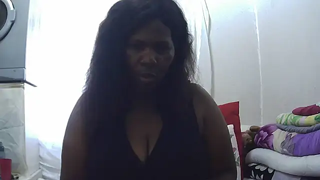 Delicioussexy online show from February 7, 7:12 am