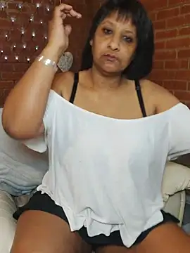 Lilybanx online show from April 6, 3:57 pm