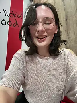 The Snowwhitee online show from March 3, 6:36 pm