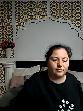 AleshaArabian online show from October 27, 5:14 am