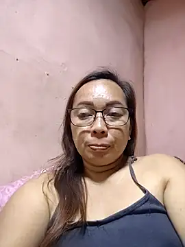 asianwet4u online show from February 13, 3:35 pm