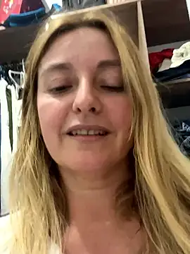 moniquerainx online show from January 18, 1:24 am