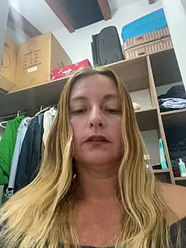 moniquerainx online show from June 24, 3:38 am