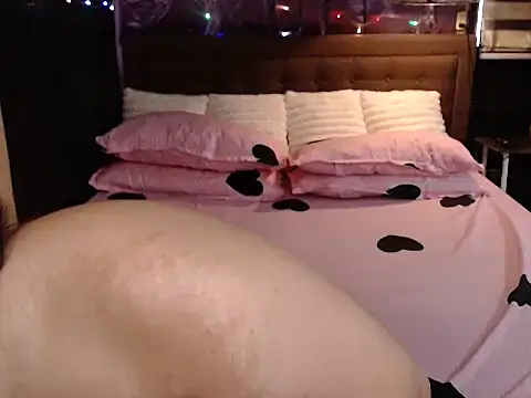 xheavenlytrans online show from April 8, 1:30 am