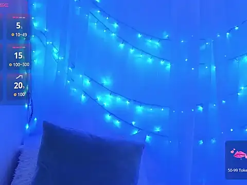 ninaa fox online show from April 18, 3:47 pm