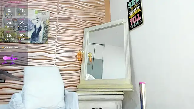 mia pineda online show from February 12, 12:12 am