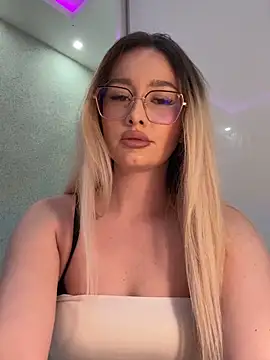 mollyxxx online show from March 9, 3:42 am