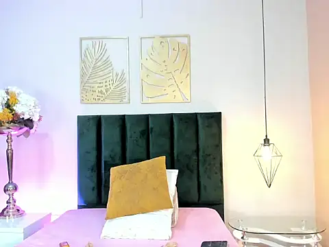 JupiteFox online show from April 11, 6:30 am