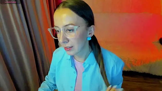 CurlySteph online show from November 24, 5:26 pm