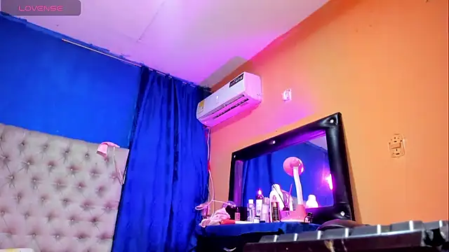 Sammybitchx online show from September 22, 11:14 pm