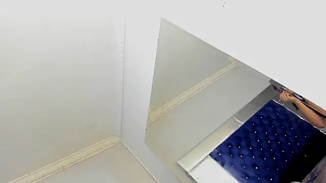 Sammybitchx online show from April 17, 1:02 pm