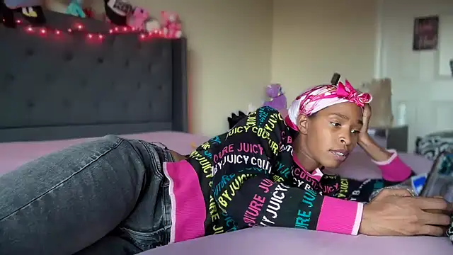 Cum2Charm online show from October 31, 12:23 am