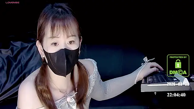 melia Z online show from March 30, 2:05 pm