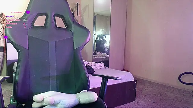 Mrs Dream online show from November 10, 2:23 pm