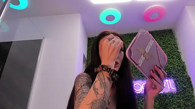 realhotfallingdevil online show from November 22, 9:56 am