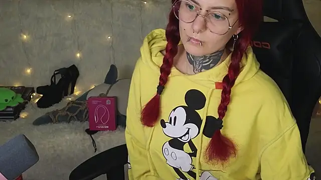 Ginger Stay online show from October 30, 12:35 am