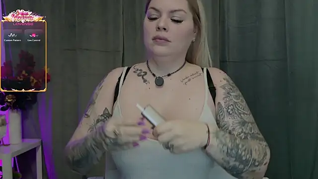 Raven Luna online show from February 4, 6:49 am