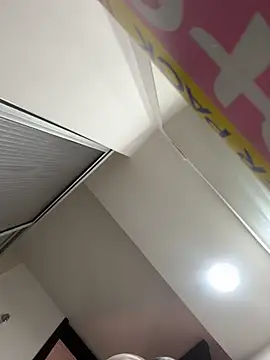 KallyMyller1 online show from November 4, 7:19 pm