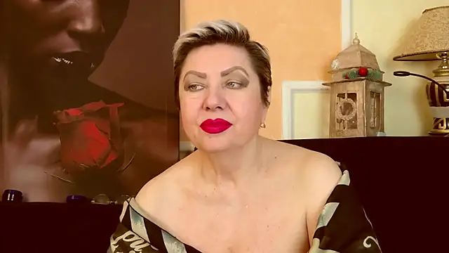 LadyPosh online show from April 15, 7:58 pm