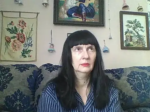 MelanyBanks online show from February 21, 8:15 am