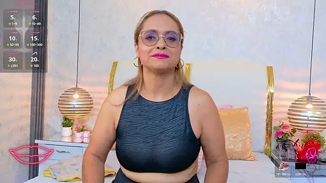 MarilynVega1 online show from June 15, 8:31 pm