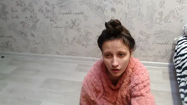 alisacucumber online show from December 18, 9:58 am