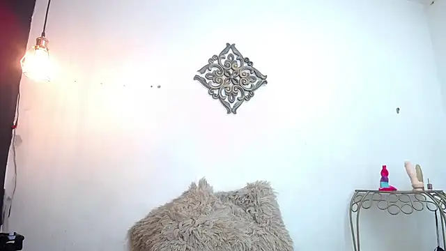 SexyKataShow online show from December 4, 1:24 pm