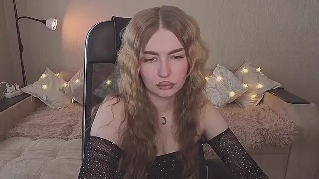 ViolettaLopez online show from February 17, 12:59 pm