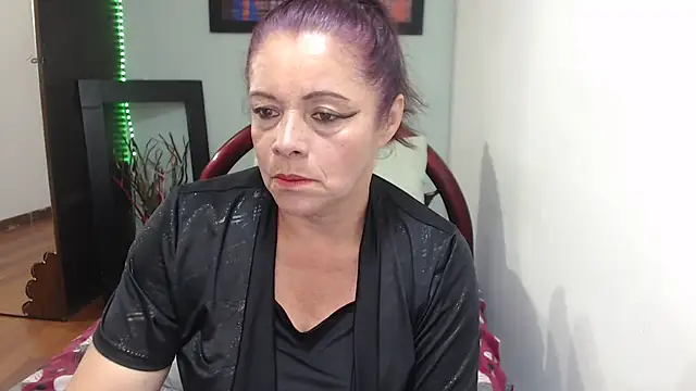 sexytitshot126 online show from October 5, 10:37 pm