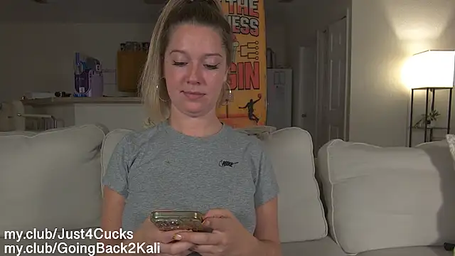 boomboomr00m online show from March 29, 11:48 pm