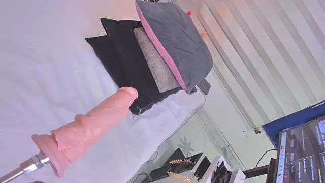 bigass monic online show from October 27, 3:46 am