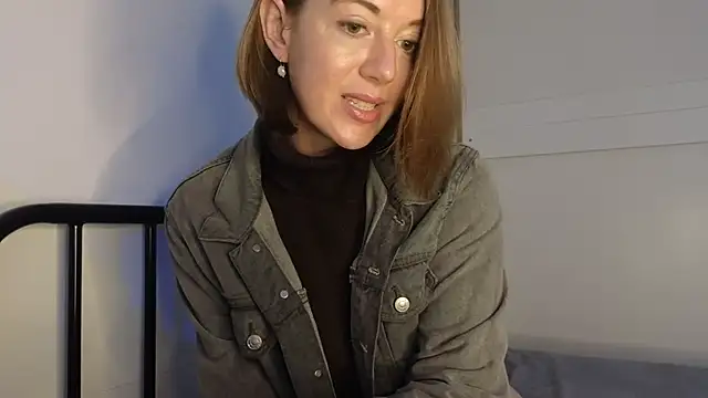 TopsyWilde online show from July 2, 9:04 am