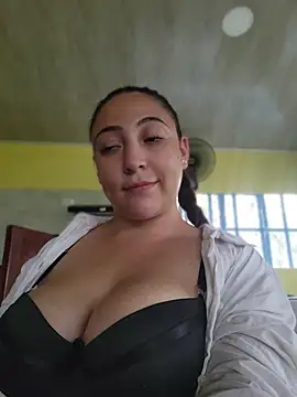 VickyHoult online show from July 29, 9:26 pm