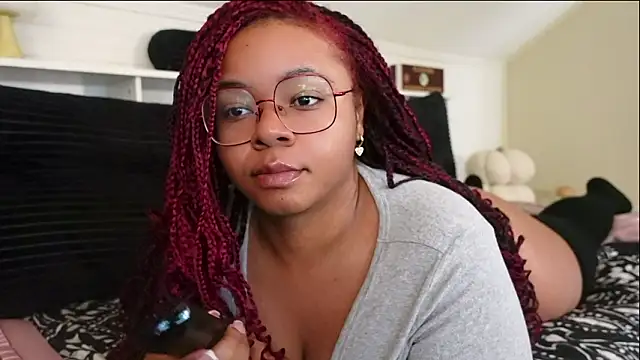 -khayaparker online show from March 16, 4:11 pm