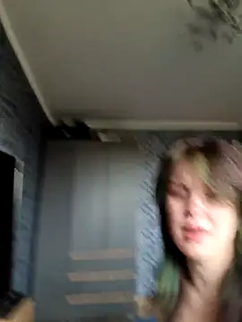 LazyTanukii online show from October 16, 6:27 am