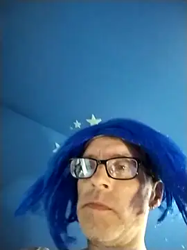 Snapshot of MirthildaVenza chatting on November 1, 2:21 pm MirthildaVenza online show from November 1, 2:21 pm