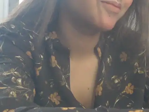 NancyRuvi online show from June 6, 4:46 pm