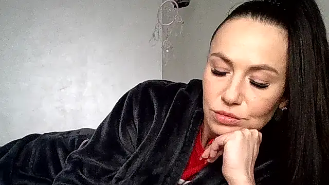 JulianaGold1 online show from March 17, 9:24 am