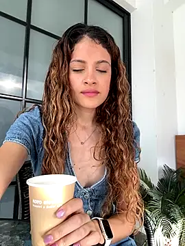 alana15 online show from October 20, 9:29 pm