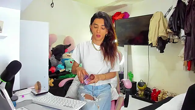 Lawrncesofiets online show from October 8, 1:54 am