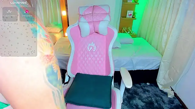 jenndy lockhart online show from March 4, 3:35 am