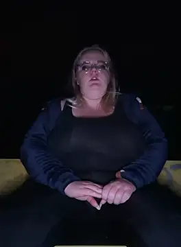 Fiona0705 online show from October 11, 6:32 pm