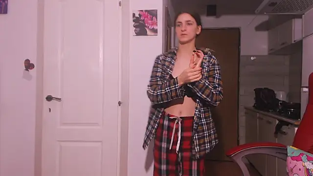 simyhvn online show from December 15, 6:07 am