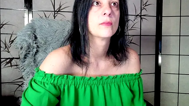  Sweetlonglips  online show from November 12, 5:05 am