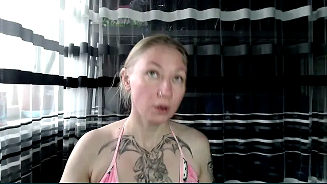 cold lollipop online show from November 18, 8:04 am