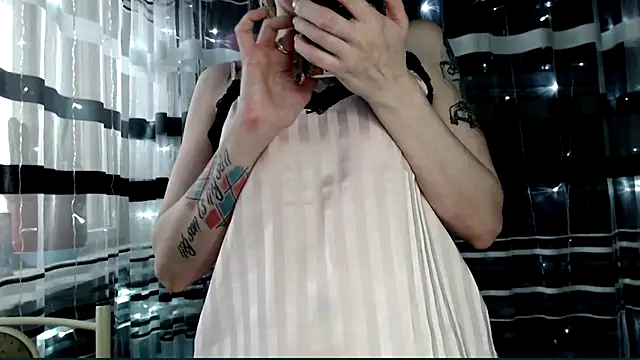 cold lollipop online show from December 5, 8:48 am