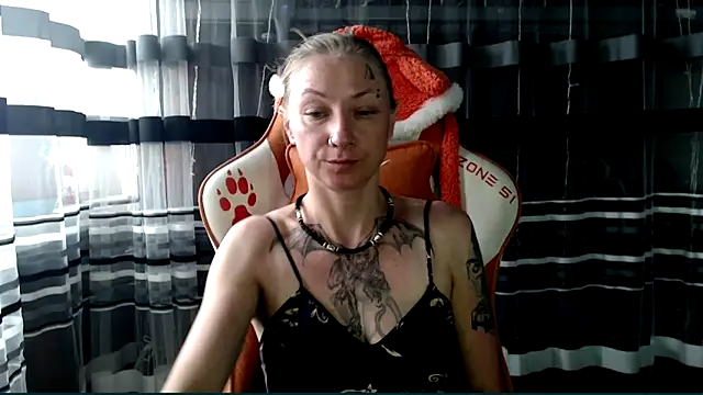 cold lollipop online show from April 15, 7:31 am