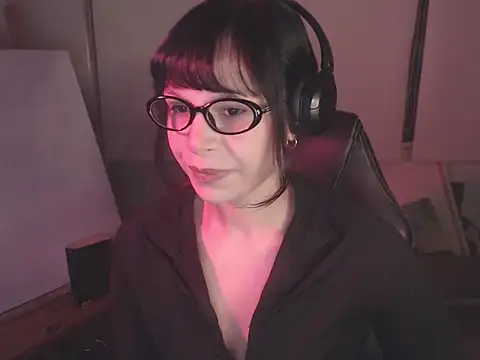 alien  show online show from April 8, 9:11 am