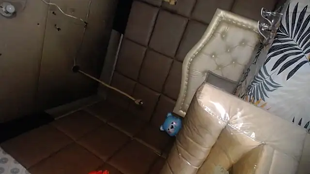 CatrinaGill online show from March 13, 12:34 am