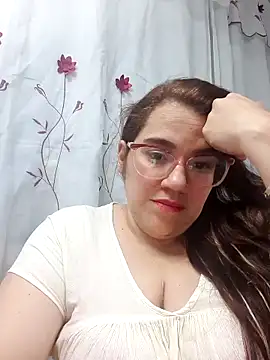 karlythothxh online show from November 18, 9:27 pm